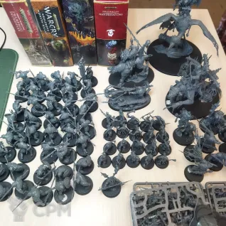 Описание картинки Армия болотных орков Orruk Warclans (оригинал) от Krasnoyarsk по цене 58 000руб | Свободный Рынок Миниатюр - СРМ