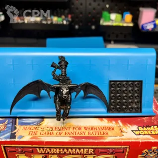 Описание картинки Chaos Dwarf Lord on Great Taurus от hoofstomp по цене 14 000руб | Свободный Рынок Миниатюр - СРМ