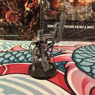 Описание картинки Necron Overlord 2 - 3 от Overking по цене 1 500руб | Свободный Рынок Миниатюр - СРМ