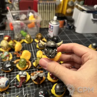 Описание картинки Вархаммер бойз в шлеме утка 2-й уровень от Duck Machine по цене 1 200руб