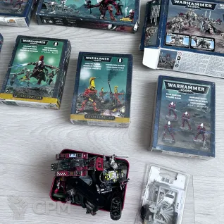 Описание картинки Большой набор Warhammer 40,000 комплектом от Павел Александрович  по цене 40 000руб | Свободный Рынок Миниатюр - СРМ