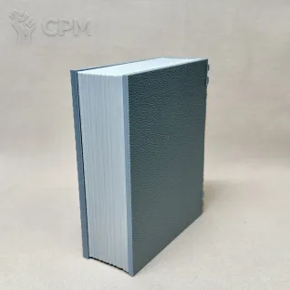 Описание картинки Коробка для кубиков и карт "Книга Лунного волка" от Миниатюры и фигурки по цене 1 400руб | Свободный Рынок Миниатюр - СРМ