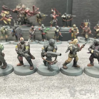 Описание картинки Traitor Guardsmen Squad 20 шт и Traitor Enforcer от  Pirum aureum/ по цене 6 000руб | Свободный Рынок Миниатюр - СРМ