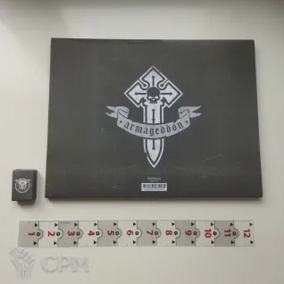 Описание картинки Introduction set 40k: террейн, поле, кубы, линейка + остальная бумага от Маклейн по цене 1 500руб | Свободный Рынок Миниатюр - СРМ
