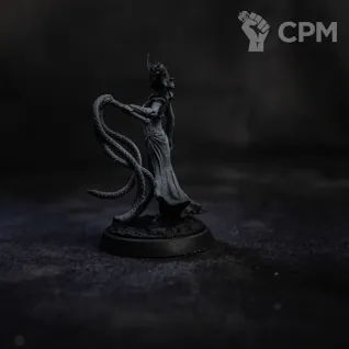 Описание картинки Дроу/Жрица от Dark Craft Hobby по цене 256руб | Свободный Рынок Миниатюр - СРМ