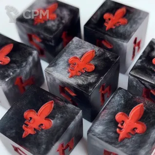 Описание картинки Адепта Сороритас, набор из 10 дайсов для Warhammer 40k от SilverDiceCult по цене 4 000руб | Свободный Рынок Миниатюр - СРМ