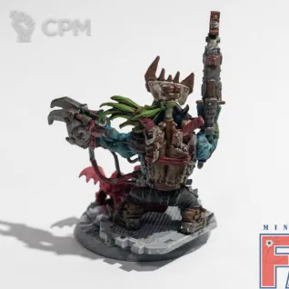 Описание картинки Warboss Kitbash (собран, начат покрас) от MiniaturesFAN по цене 2 576руб | Свободный Рынок Миниатюр - СРМ