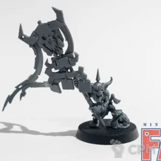 Описание картинки Ghazghkull Thraka (собран) от MiniaturesFAN по цене 8 400руб | Свободный Рынок Миниатюр - СРМ