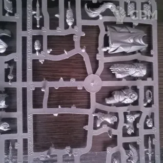 Описание картинки Legio Custodes: Custodian Guard Sodality от Shum по цене 5 000руб | Свободный Рынок Миниатюр - СРМ