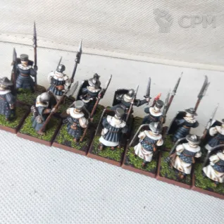 Описание картинки Bretonnian Bowmen &amp; Man-at-Arms: лучники (18) с жаровнями и кольями и пехота (14) от neithan по цене 6 000руб | Свободный Рынок Миниатюр - СРМ