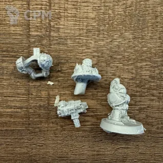 Описание картинки Chaos Vehicle Crew (оригинал, Forgeworld) от Mini Wargame по цене 2 950руб | Свободный Рынок Миниатюр - СРМ
