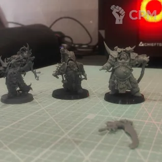 Описание картинки Армия Deth guard + краски + армитранспорт + кубы от Toxi  по цене 50 000руб | Свободный Рынок Миниатюр - СРМ