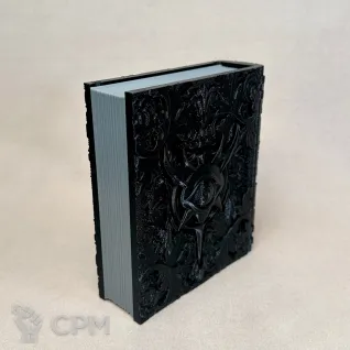 Описание картинки Коробка для карт и кубиков Книга Колдуна от Миниатюры и фигурки по цене 1 100руб | Свободный Рынок Миниатюр - СРМ