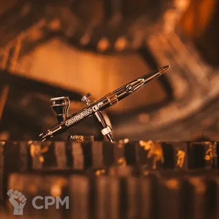Описание картинки Аэрограф Harder & Steenbeck Evolution 2024 CRplus Two in One от ADEPT M&P по цене 38 400руб | Свободный Рынок Миниатюр - СРМ