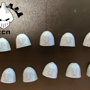Описание картинки MK VI Shoulder Pads Raven Guard от ССП по цене 330руб | Свободный Рынок Миниатюр - СРМ