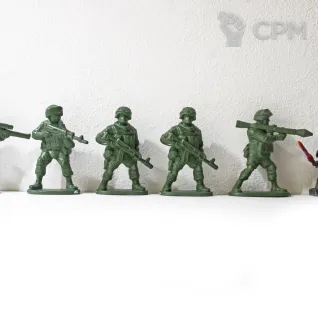 Описание картинки Солдатики реалистичные большие. Технолог. Комплект от Кот и Ворон по цене 430руб | Свободный Рынок Миниатюр - СРМ