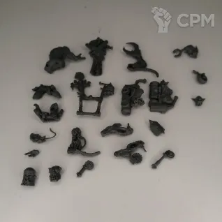 Описание картинки Ork Painboss от Студия Лютье по цене 900руб | Свободный Рынок Миниатюр - СРМ