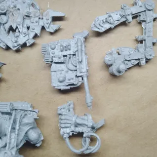 Описание картинки Ork Mek Boss Buzzgob от Серж по цене 1 150руб | Свободный Рынок Миниатюр - СРМ