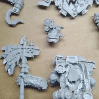 Описание картинки Ork Mek Boss Buzzgob от Серж по цене 1 150руб | Свободный Рынок Миниатюр - СРМ