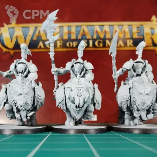Описание картинки Orruk Warclans Orruk Gore-gruntas от Каджит по цене 5 498руб | Свободный Рынок Миниатюр - СРМ