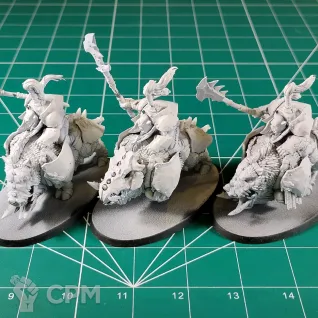 Описание картинки Orruk Warclans Orruk Gore-gruntas от Каджит по цене 5 498руб | Свободный Рынок Миниатюр - СРМ
