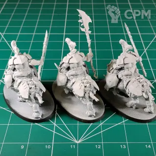 Описание картинки Orruk Warclans Orruk Gore-gruntas от Каджит по цене 5 498руб | Свободный Рынок Миниатюр - СРМ