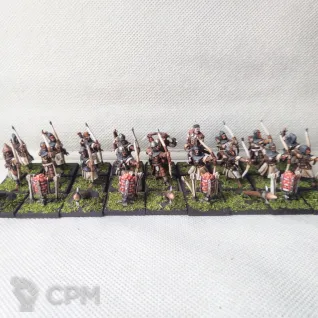 Описание картинки Bretonnian Bowmen &amp; Man-at-Arms: лучники (18) с жаровнями и кольями и пехота (14) от neithan по цене 6 000руб | Свободный Рынок Миниатюр - СРМ