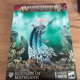 Описание картинки Idoneth Deepkin Eidolon of Mathlann от CaesarNikolas по цене 11 500руб | Свободный Рынок Миниатюр - СРМ