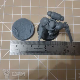 Описание картинки Подставки 32мм "Королевские залы" от Brother Ork по цене 45руб | Свободный Рынок Миниатюр - СРМ