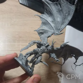 Описание картинки HERETIC ASTARTES DAEMON PRINCE / Демон-принц от ЛИЭНГОЛ по цене 1 000руб | Свободный Рынок Миниатюр - СРМ