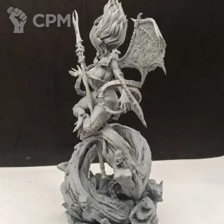 Описание картинки Queen of Slaanesh от WebWay 3D по цене 2 500руб | Свободный Рынок Миниатюр - СРМ