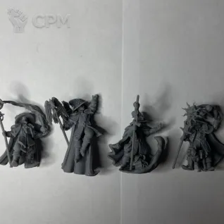Описание картинки Collegiate Arcane Mystic Battle Wizards от Fantasy Miniatures по цене 900руб | Свободный Рынок Миниатюр - СРМ