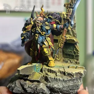 Описание картинки Constantin Valdor, Captain-General of the Legio Custodes от DUNIASHA по цене 7 500руб | Свободный Рынок Миниатюр - СРМ