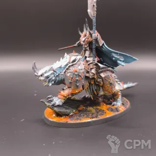 Описание картинки Chaos lord on Karkadrak от  по цене 5 000руб | Свободный Рынок Миниатюр - СРМ