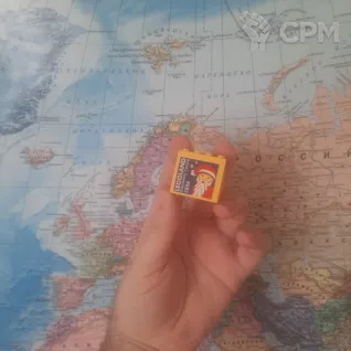 Описание картинки Раритетный Кирпичик 4x2 из LEGOLAND от Шварценгольд по цене 100 000руб | Свободный Рынок Миниатюр - СРМ