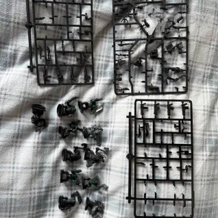 Описание картинки Ork Boys 11 шт от TroR по цене 1 800руб | Свободный Рынок Миниатюр - СРМ