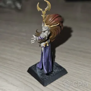 Описание картинки Dark Elf Supreme Sorceress от Max-L45 по цене 1 000руб | Свободный Рынок Миниатюр - СРМ