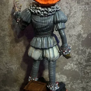 Описание картинки Pennywise / Оно от Yak Evil по цене 18 000руб | Свободный Рынок Миниатюр - СРМ