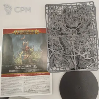 Описание картинки Prince Vhordrai, Lord of the Crimson Keep от Adeus по цене 14 000руб | Свободный Рынок Миниатюр - СРМ