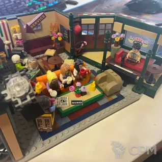 Описание картинки Friends Ideas 21319 Central Perk от Drygplova по цене 6 000руб | Свободный Рынок Миниатюр - СРМ