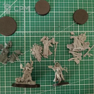 Описание картинки 100 миниатюр Warhammer от DmitriiK по цене 10 000руб | Свободный Рынок Миниатюр - СРМ