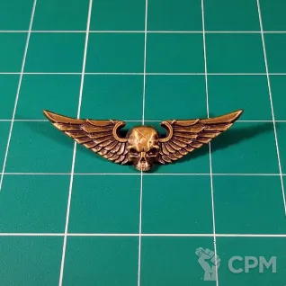 Описание картинки Значок Astra Militarum Cadian Pin от Vault Boy по цене 2 498руб | Свободный Рынок Миниатюр - СРМ