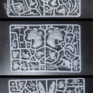 Описание картинки Pusgoyle Blightlords / Lord of Afflictions от ССП по цене 2 150руб | Свободный Рынок Миниатюр - СРМ