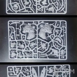 Описание картинки Pusgoyle Blightlords / Lord of Afflictions от ССП по цене 2 150руб | Свободный Рынок Миниатюр - СРМ