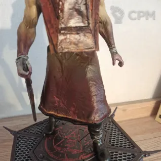 Описание картинки Пирамидоголовый (Silent Hill 2) от Holswarth по цене 5 500руб | Свободный Рынок Миниатюр - СРМ