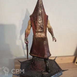 Описание картинки Пирамидоголовый (Silent Hill 2) от Holswarth по цене 5 500руб | Свободный Рынок Миниатюр - СРМ