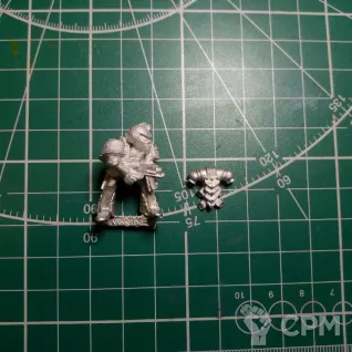 Описание картинки Rogue Trader Space Marine w/Bolter (1987) от Stark Foundry по цене 340руб | Свободный Рынок Миниатюр - СРМ