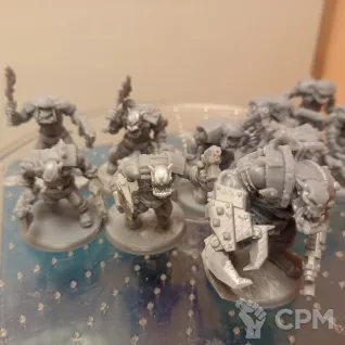 Описание картинки Бойзы (Boyz) - Орки (Orc) - Вархаммер 40000 (Миниатюры Warhammer 40000) от Лавка Приключенца по цене 1 399руб | Свободный Рынок Миниатюр - СРМ