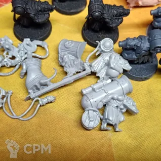 Описание картинки Acolyte Globadiers + всякое от UniversalCultist по цене 1 900руб | Свободный Рынок Миниатюр - СРМ