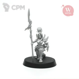 Описание картинки Миниатюра Nyara, Kneeling Gladiatrix от Артель W по цене 950руб | Свободный Рынок Миниатюр - СРМ